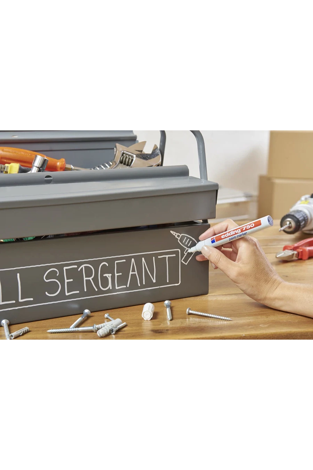 Edding Markör Dekor Boya Yuvarlak Uçlu 2-4 Mm Kırmızı 750